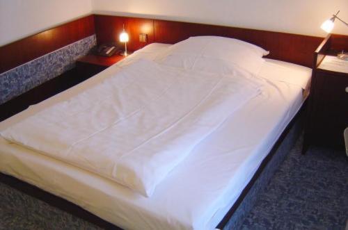 Hotel & Restaurant Raisch Steinwenden Amenities photo